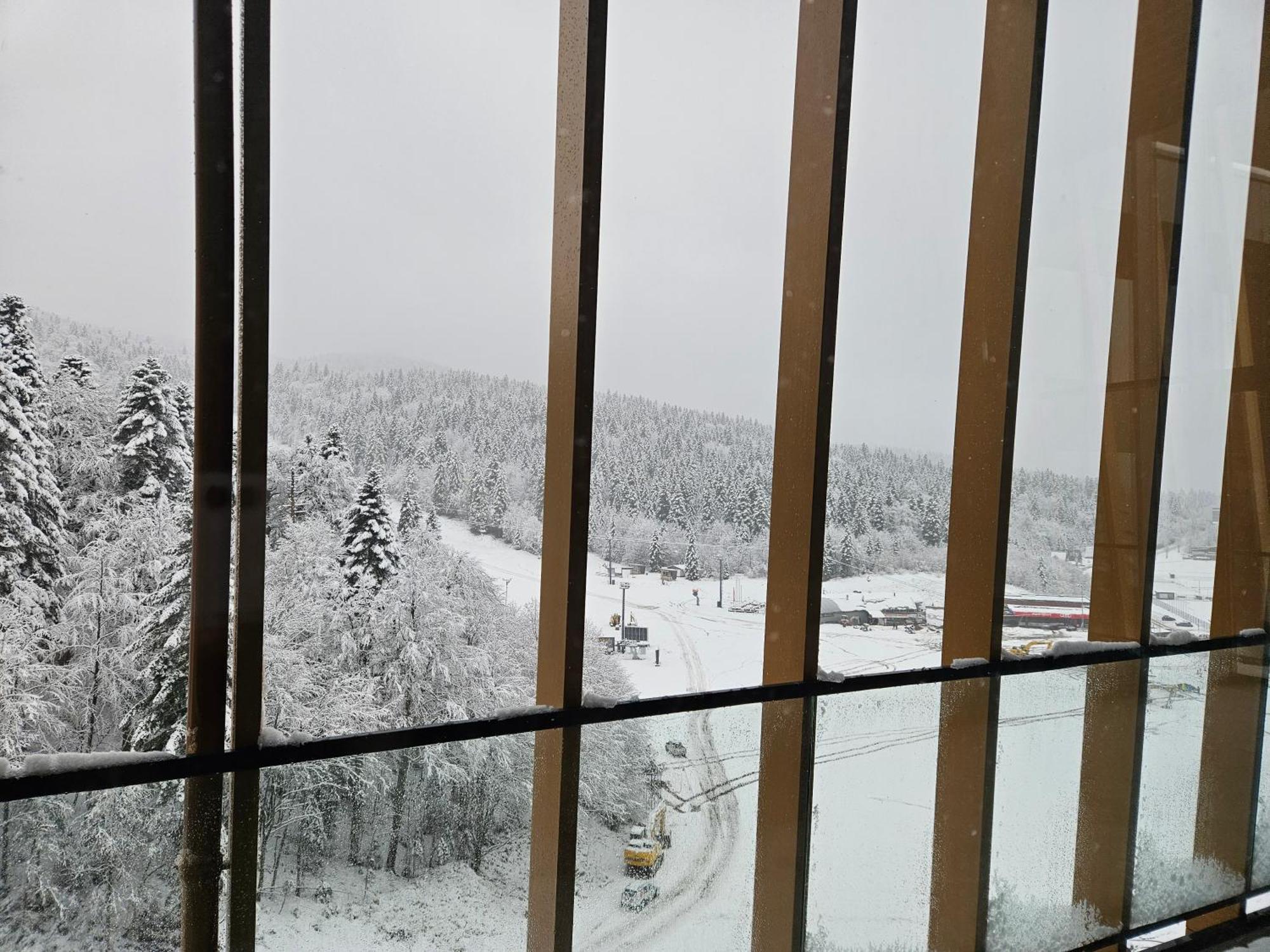 Hotel Nomad Bjelašnica Екстериор снимка
